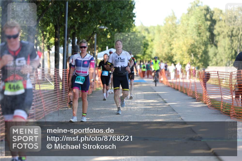 07.09.2025 - 19. Norderstedt Triathlon Michael Strokosch http://msf.ph/oto/8768221 07.09.2025 16:19:02 Laufen 399, 446, 496, 1532, 1584, 1586 meine-sportfotos.de