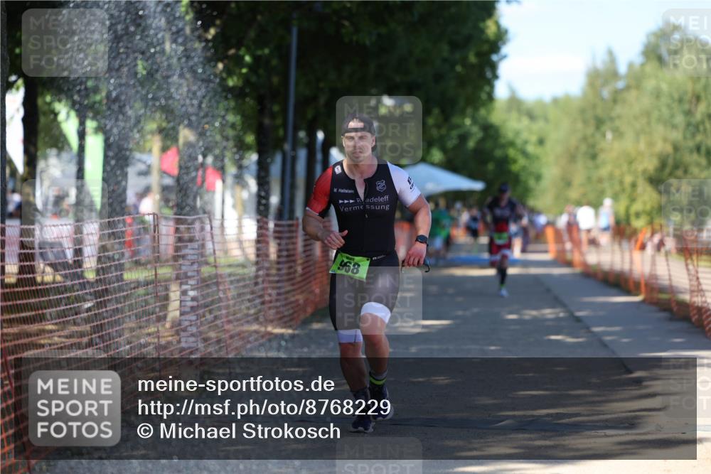 07.09.2025 - 19. Norderstedt Triathlon Michael Strokosch http://msf.ph/oto/8768229 07.09.2025 15:22:01 Laufen 968 meine-sportfotos.de