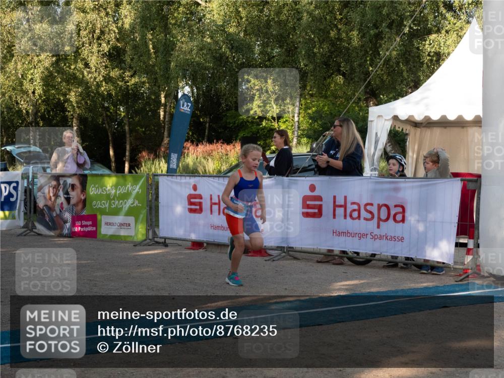 07.09.2025 - 19. Norderstedt Triathlon Zöllner http://msf.ph/oto/8768235 07.09.2025 09:16:27 Ziel 2, 11 meine-sportfotos.de
