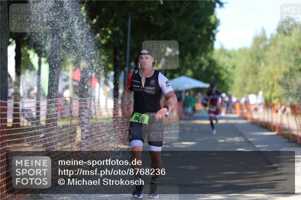 07.09.2025 - 19. Norderstedt Triathlon Michael Strokosch http://msf.ph/oto/8768236 07.09.2025 15:22:01 Laufen 968 meine-sportfotos.de