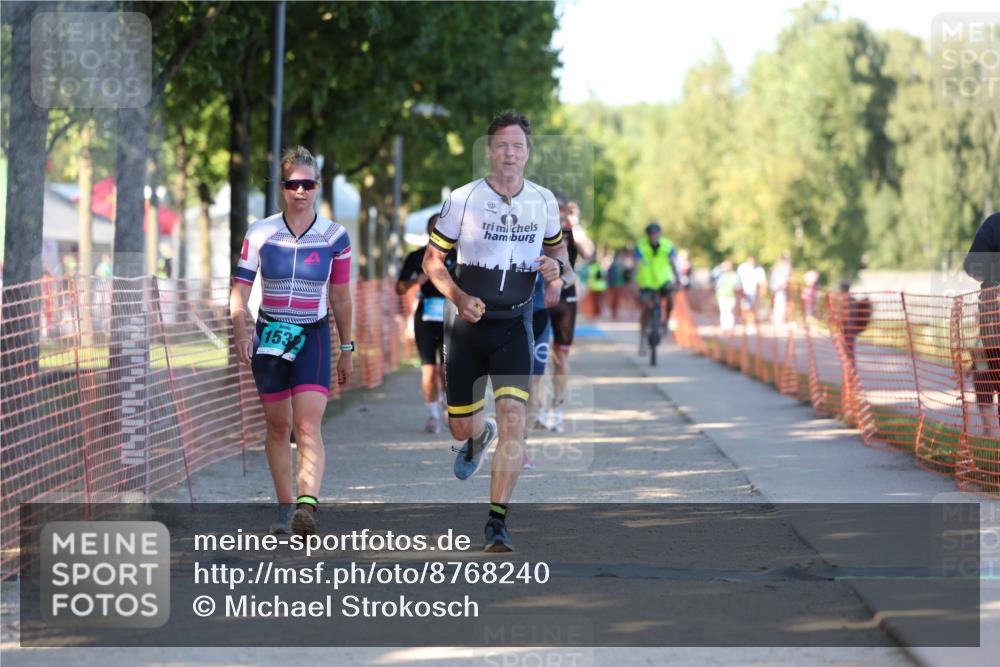 07.09.2025 - 19. Norderstedt Triathlon Michael Strokosch http://msf.ph/oto/8768240 07.09.2025 16:19:04 Laufen 399, 446, 496, 519, 1532, 1584, 1586 meine-sportfotos.de