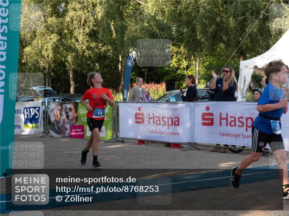 07.09.2025 - 19. Norderstedt Triathlon Zöllner http://msf.ph/oto/8768253 07.09.2025 09:16:34 Ziel 11, 16, 38 meine-sportfotos.de