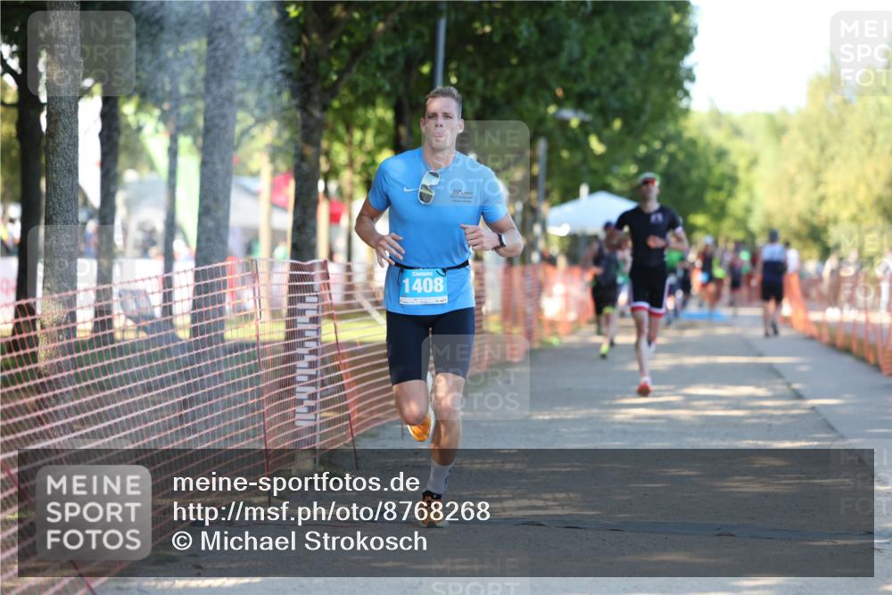 07.09.2025 - 19. Norderstedt Triathlon Michael Strokosch http://msf.ph/oto/8768268 07.09.2025 16:19:27 Laufen 534, 544 meine-sportfotos.de