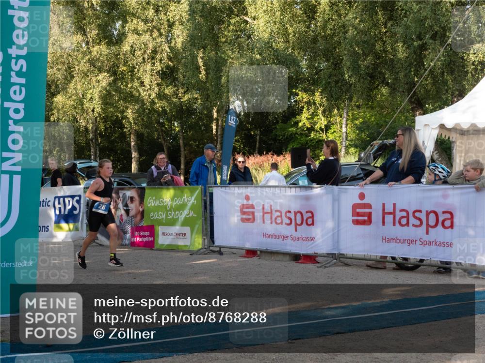 07.09.2025 - 19. Norderstedt Triathlon Zöllner http://msf.ph/oto/8768288 07.09.2025 09:17:03 Ziel 6, 28 meine-sportfotos.de