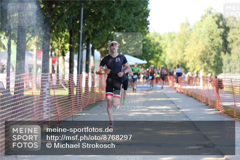 07.09.2025 - 19. Norderstedt Triathlon Michael Strokosch http://msf.ph/oto/8768297 07.09.2025 16:19:29 Laufen 534, 544, 1049 meine-sportfotos.de