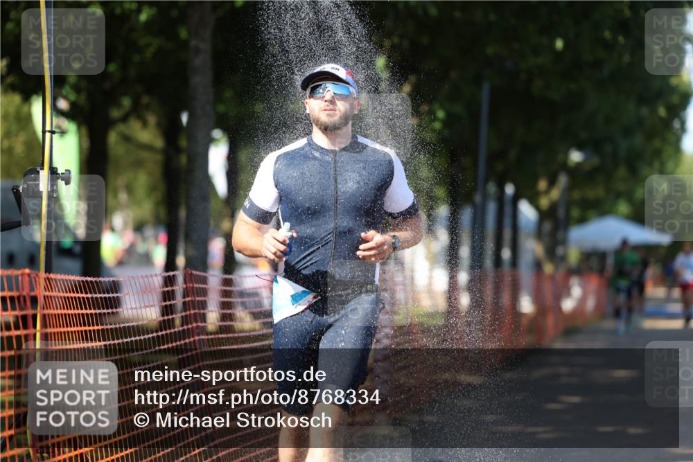 07.09.2025 - 19. Norderstedt Triathlon Michael Strokosch http://msf.ph/oto/8768334 07.09.2025 15:22:38 Laufen 364, 1501 meine-sportfotos.de