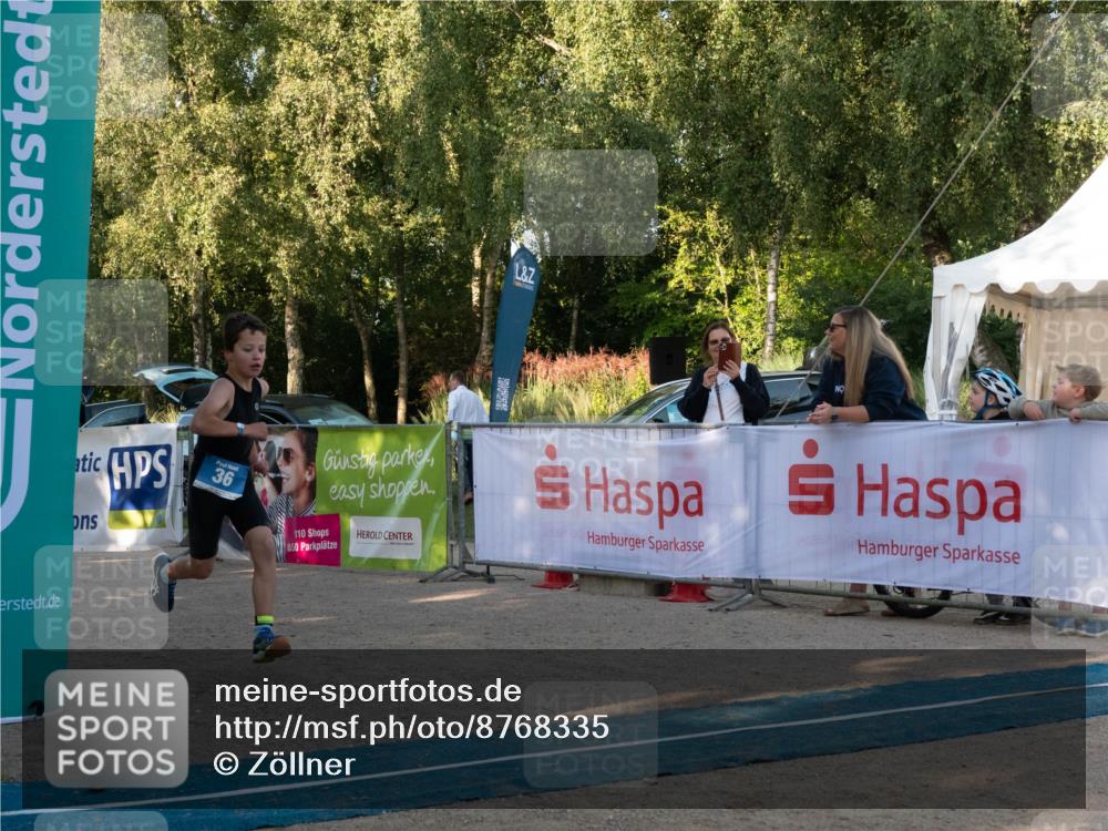 07.09.2025 - 19. Norderstedt Triathlon Zöllner http://msf.ph/oto/8768335 07.09.2025 09:17:16 Ziel 36, 40 meine-sportfotos.de