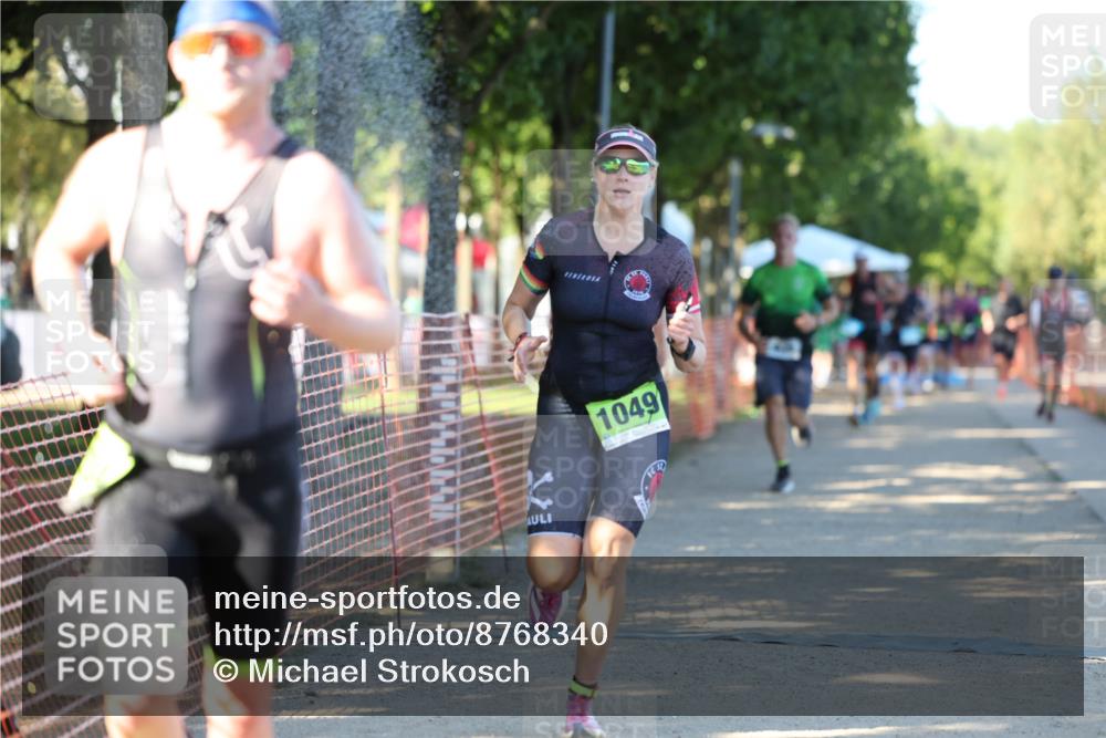 07.09.2025 - 19. Norderstedt Triathlon Michael Strokosch http://msf.ph/oto/8768340 07.09.2025 16:19:36 Laufen 534, 939, 1049 meine-sportfotos.de