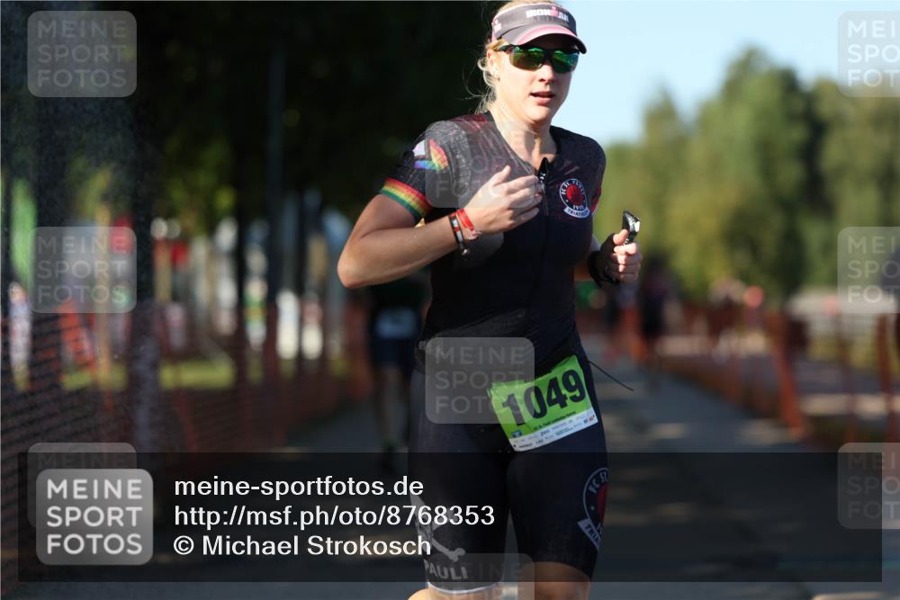 07.09.2025 - 19. Norderstedt Triathlon Michael Strokosch http://msf.ph/oto/8768353 07.09.2025 16:19:37 Laufen 415, 534, 939, 1049 meine-sportfotos.de