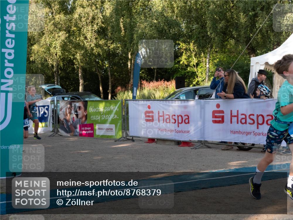 07.09.2025 - 19. Norderstedt Triathlon Zöllner http://msf.ph/oto/8768379 07.09.2025 09:17:32 Ziel 8, 13, 47, 48 meine-sportfotos.de