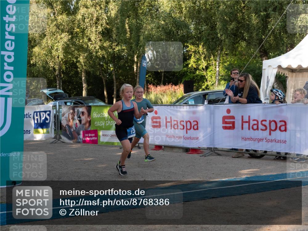 07.09.2025 - 19. Norderstedt Triathlon Zöllner http://msf.ph/oto/8768386 07.09.2025 09:17:33 Ziel 8, 13, 47, 48 meine-sportfotos.de