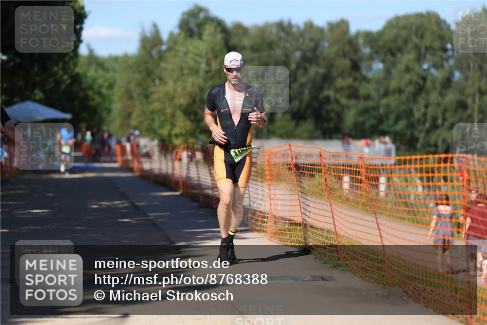 07.09.2025 - 19. Norderstedt Triathlon Michael Strokosch http://msf.ph/oto/8768388 07.09.2025 15:22:51 Laufen 1000, 1431, 1462 meine-sportfotos.de