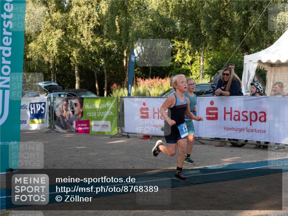 07.09.2025 - 19. Norderstedt Triathlon Zöllner http://msf.ph/oto/8768389 07.09.2025 09:17:34 Ziel 8, 13, 47, 48 meine-sportfotos.de