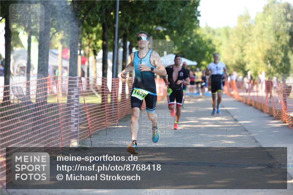 07.09.2025 - 19. Norderstedt Triathlon Michael Strokosch http://msf.ph/oto/8768418 07.09.2025 16:19:58 Laufen 546, 873, 1079, 1097, 1553, 1592, 1620 meine-sportfotos.de