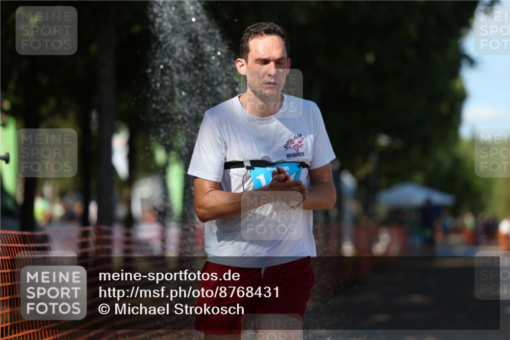 07.09.2025 - 19. Norderstedt Triathlon Michael Strokosch http://msf.ph/oto/8768431 07.09.2025 15:22:55 Laufen 1000, 1431, 1462 meine-sportfotos.de
