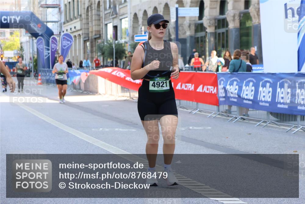 07.09.2025 - BARMER Alsterlauf Strokosch-Dieckow http://msf.ph/oto/8768479 07.09.2025 10:32:02 Ziel 3307, 4222 meine-sportfotos.de
