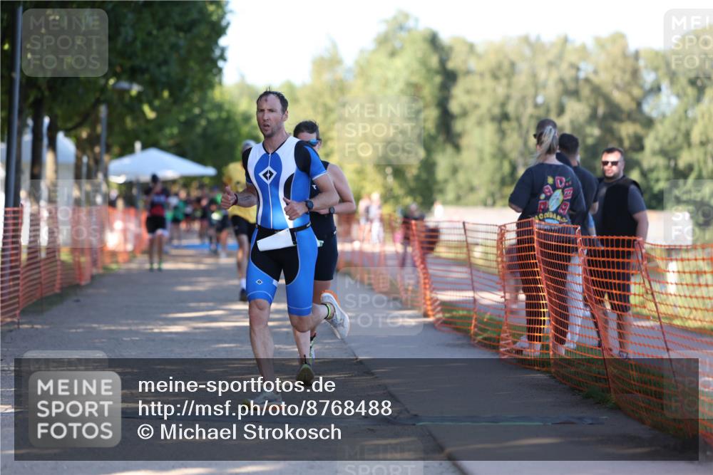 07.09.2025 - 19. Norderstedt Triathlon Michael Strokosch http://msf.ph/oto/8768488 07.09.2025 16:20:12 Laufen 949, 951, 1043, 1564 meine-sportfotos.de