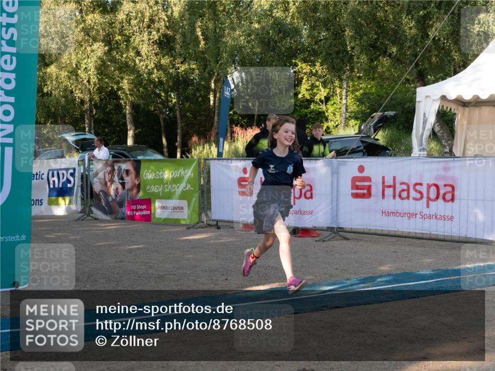 07.09.2025 - 19. Norderstedt Triathlon Zöllner http://msf.ph/oto/8768508 07.09.2025 09:18:58 Ziel 20 meine-sportfotos.de