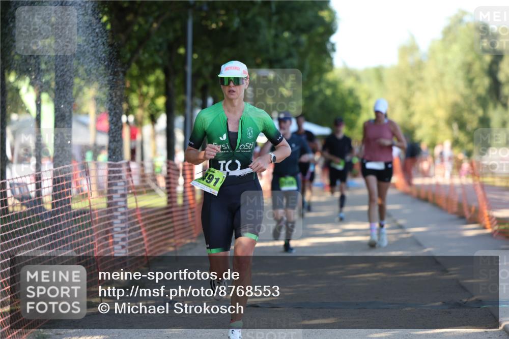 07.09.2025 - 19. Norderstedt Triathlon Michael Strokosch http://msf.ph/oto/8768553 07.09.2025 16:20:25 Laufen 445, 506, 549, 953, 1410, 1549, 1550 meine-sportfotos.de