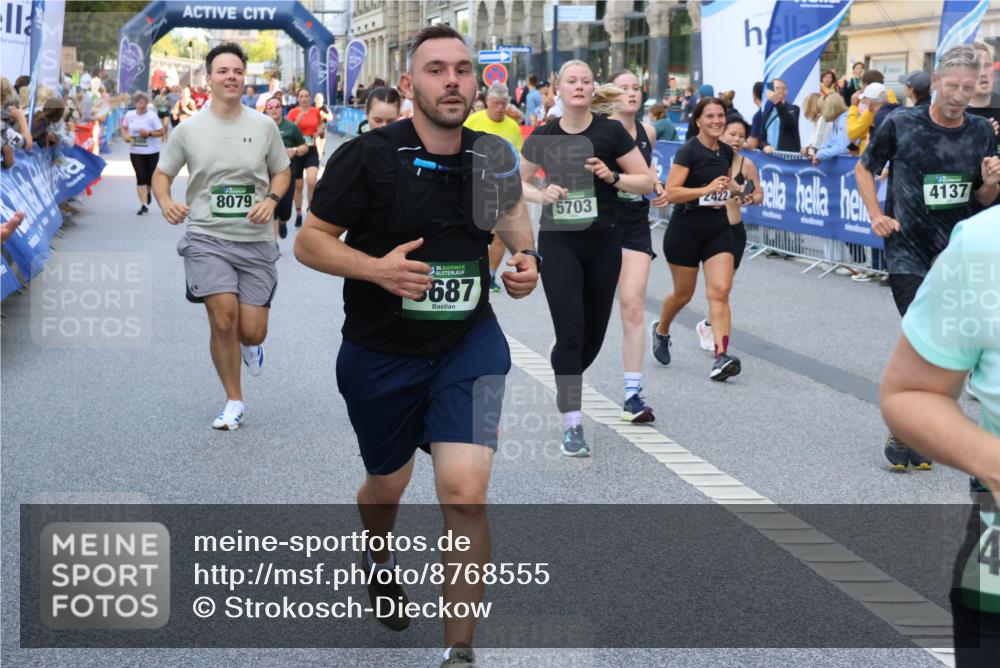 07.09.2025 - BARMER Alsterlauf Strokosch-Dieckow http://msf.ph/oto/8768555 07.09.2025 10:10:49 Ziel 2057, 2754, 2860, 3164, 3350, 3791, 4127, 4418, 4515, 5201, 5544, 5673, 5674, 5808, 6191, 8330, 8331, 8356, 8404 meine-sportfotos.de