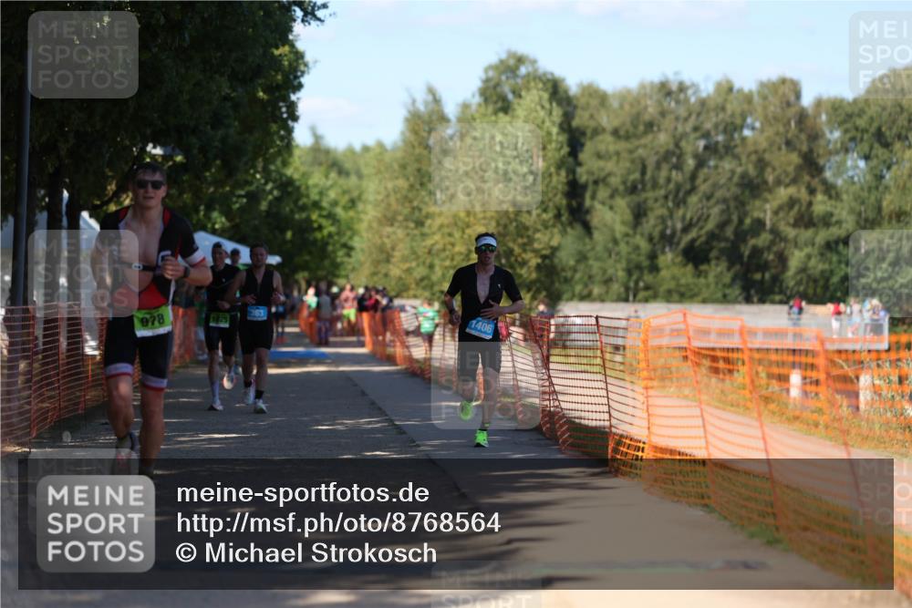07.09.2025 - 19. Norderstedt Triathlon Michael Strokosch http://msf.ph/oto/8768564 07.09.2025 15:23:59 Laufen 1025, 1406 meine-sportfotos.de