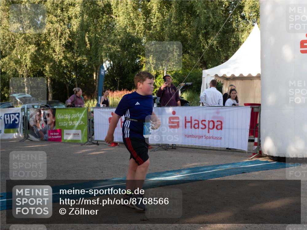07.09.2025 - 19. Norderstedt Triathlon Zöllner http://msf.ph/oto/8768566 07.09.2025 09:22:37 Ziel 19 meine-sportfotos.de