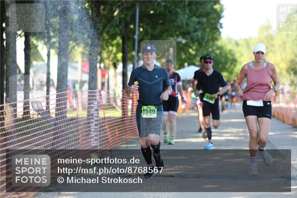 07.09.2025 - 19. Norderstedt Triathlon Michael Strokosch http://msf.ph/oto/8768567 07.09.2025 16:20:27 Laufen 445, 506, 549, 953, 1410, 1549 meine-sportfotos.de