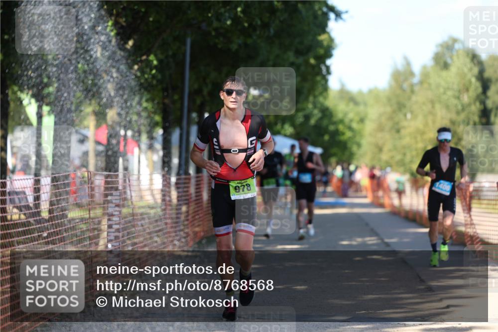07.09.2025 - 19. Norderstedt Triathlon Michael Strokosch http://msf.ph/oto/8768568 07.09.2025 15:24:01 Laufen 363, 1025, 1406 meine-sportfotos.de