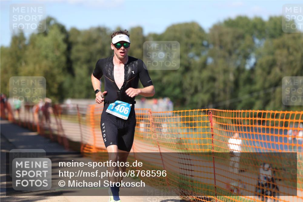 07.09.2025 - 19. Norderstedt Triathlon Michael Strokosch http://msf.ph/oto/8768596 07.09.2025 15:24:04 Laufen 363, 1025, 1406 meine-sportfotos.de