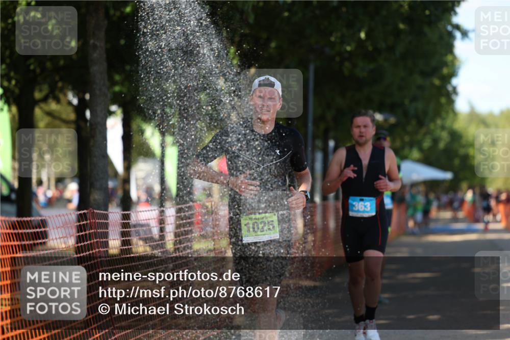 07.09.2025 - 19. Norderstedt Triathlon Michael Strokosch http://msf.ph/oto/8768617 07.09.2025 15:24:07 Laufen 363, 1025, 1406 meine-sportfotos.de