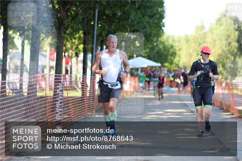 07.09.2025 - 19. Norderstedt Triathlon Michael Strokosch http://msf.ph/oto/8768643 07.09.2025 16:20:46 Laufen 464, 493, 956, 1087, 1593 meine-sportfotos.de