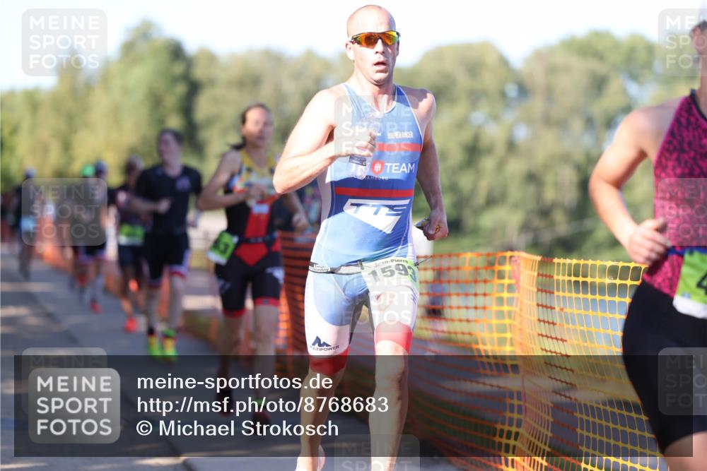 07.09.2025 - 19. Norderstedt Triathlon Michael Strokosch http://msf.ph/oto/8768683 07.09.2025 16:20:54 Laufen 443, 464, 485, 501, 548, 552, 1063, 1577, 1593, 1631 meine-sportfotos.de