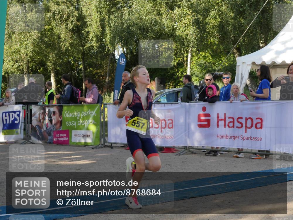 07.09.2025 - 19. Norderstedt Triathlon Zöllner http://msf.ph/oto/8768684 07.09.2025 09:46:10 Ziel 557, 600 meine-sportfotos.de