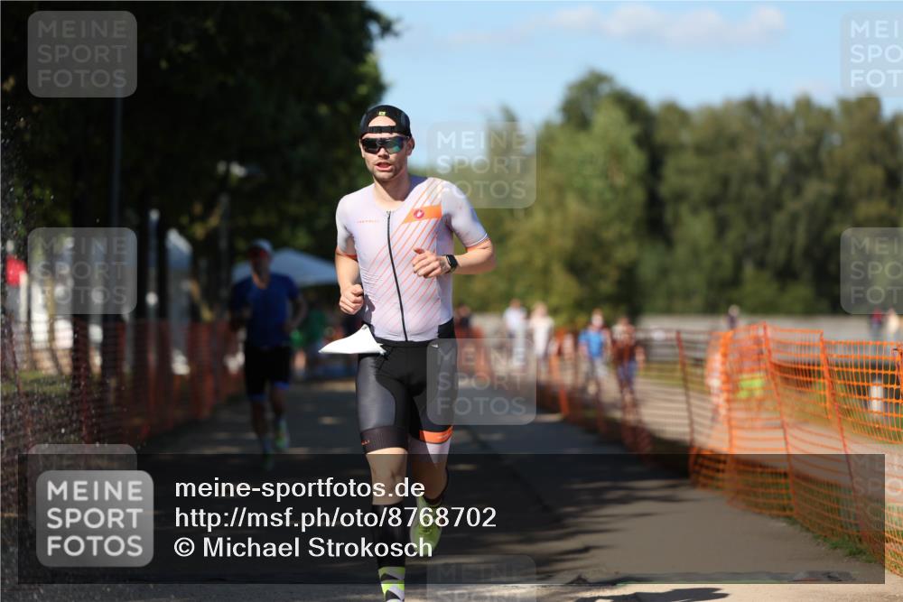 07.09.2025 - 19. Norderstedt Triathlon Michael Strokosch http://msf.ph/oto/8768702 07.09.2025 15:24:42 Laufen  meine-sportfotos.de