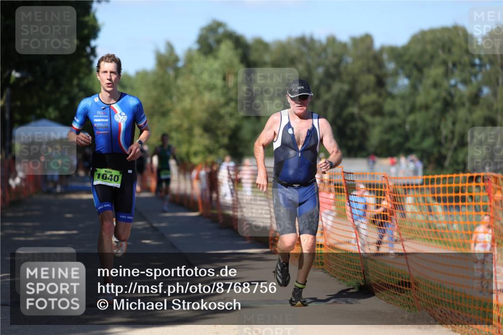 07.09.2025 - 19. Norderstedt Triathlon Michael Strokosch http://msf.ph/oto/8768756 07.09.2025 15:24:59 Laufen 963, 1506 meine-sportfotos.de