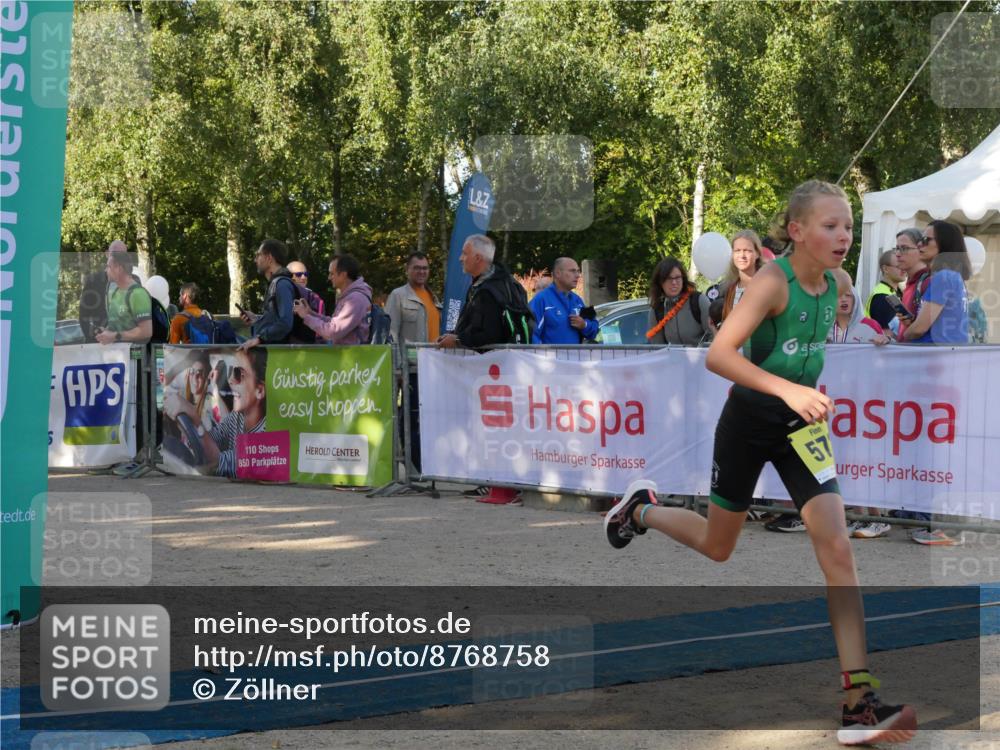 07.09.2025 - 19. Norderstedt Triathlon Zöllner http://msf.ph/oto/8768758 07.09.2025 09:47:06 Ziel 572 meine-sportfotos.de