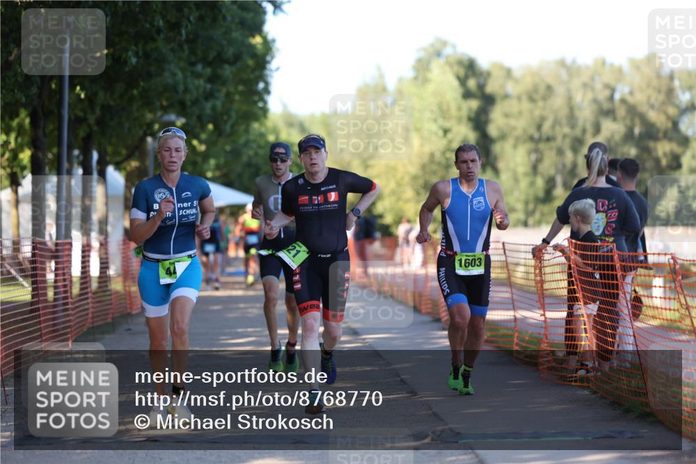 07.09.2025 - 19. Norderstedt Triathlon Michael Strokosch http://msf.ph/oto/8768770 07.09.2025 16:21:12 Laufen 510, 521, 1075, 1573, 1603, 1630 meine-sportfotos.de