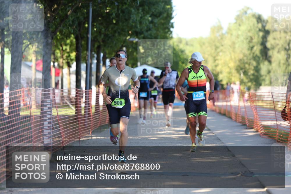 07.09.2025 - 19. Norderstedt Triathlon Michael Strokosch http://msf.ph/oto/8768800 07.09.2025 16:21:24 Laufen 387, 509, 1103, 1435, 1618 meine-sportfotos.de