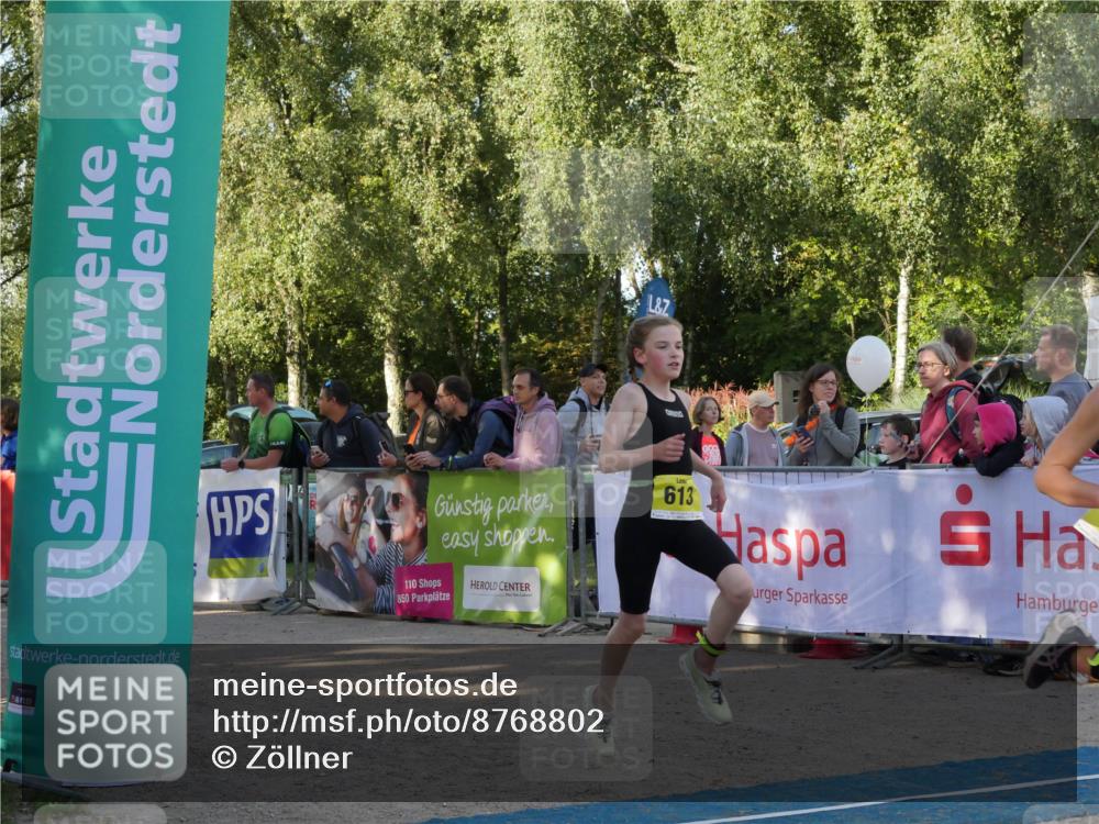07.09.2025 - 19. Norderstedt Triathlon Zöllner http://msf.ph/oto/8768802 07.09.2025 09:47:51 Ziel 563, 601, 613 meine-sportfotos.de