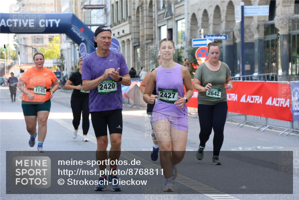 07.09.2025 - BARMER Alsterlauf Strokosch-Dieckow http://msf.ph/oto/8768811 07.09.2025 10:32:22 Ziel 3105 meine-sportfotos.de