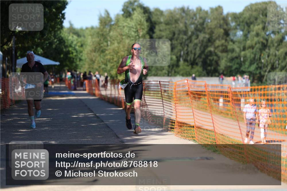 07.09.2025 - 19. Norderstedt Triathlon Michael Strokosch http://msf.ph/oto/8768818 07.09.2025 15:25:30 Laufen 411, 1005 meine-sportfotos.de