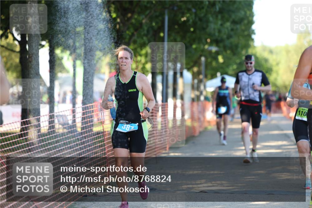 07.09.2025 - 19. Norderstedt Triathlon Michael Strokosch http://msf.ph/oto/8768824 07.09.2025 16:21:27 Laufen 387, 509, 1103, 1435, 1581, 1618 meine-sportfotos.de