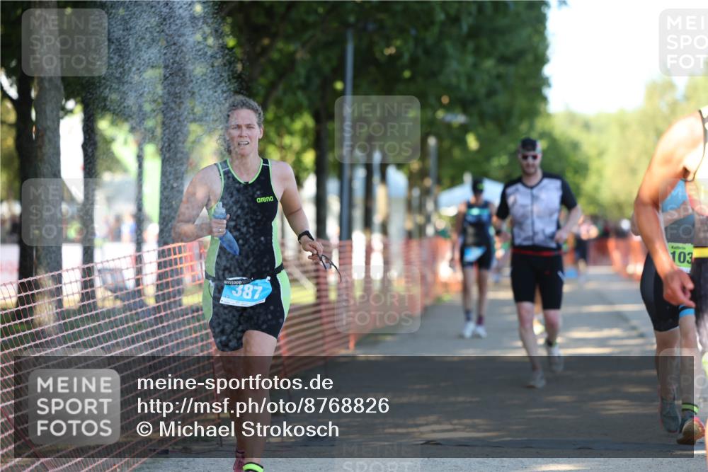 07.09.2025 - 19. Norderstedt Triathlon Michael Strokosch http://msf.ph/oto/8768826 07.09.2025 16:21:27 Laufen 387, 509, 1103, 1435, 1581, 1618 meine-sportfotos.de