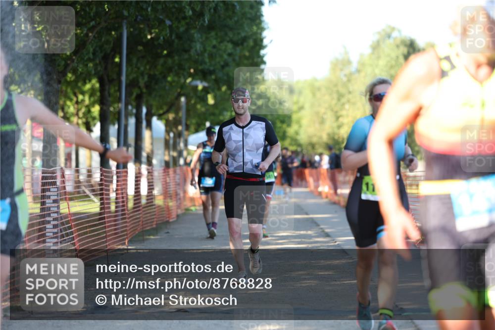 07.09.2025 - 19. Norderstedt Triathlon Michael Strokosch http://msf.ph/oto/8768828 07.09.2025 16:21:28 Laufen 387, 509, 1103, 1435, 1581, 1618 meine-sportfotos.de