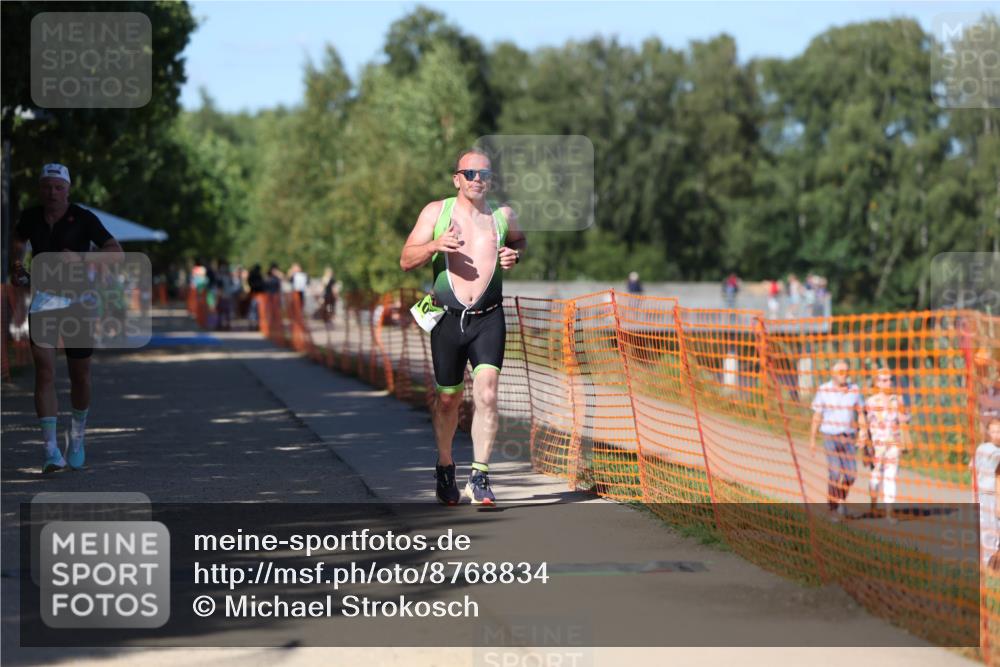 07.09.2025 - 19. Norderstedt Triathlon Michael Strokosch http://msf.ph/oto/8768834 07.09.2025 15:25:30 Laufen 411, 1005 meine-sportfotos.de