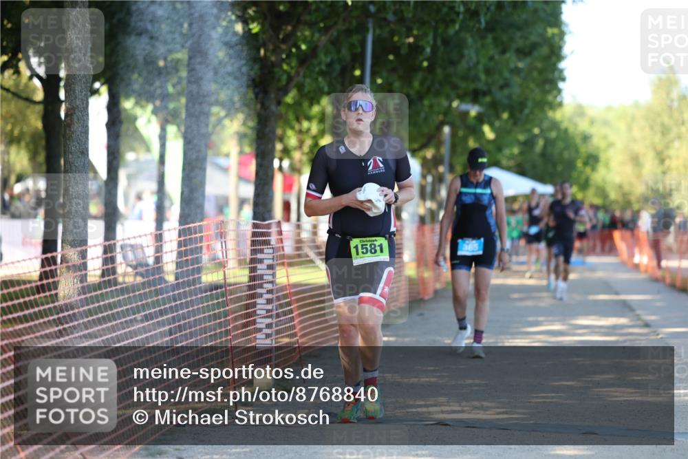 07.09.2025 - 19. Norderstedt Triathlon Michael Strokosch http://msf.ph/oto/8768840 07.09.2025 16:21:33 Laufen 365, 490, 504, 1089, 1581, 1618 meine-sportfotos.de