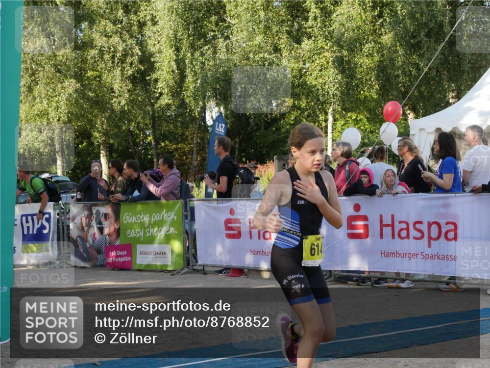 07.09.2025 - 19. Norderstedt Triathlon Zöllner http://msf.ph/oto/8768852 07.09.2025 09:48:15 Ziel 566, 614 meine-sportfotos.de
