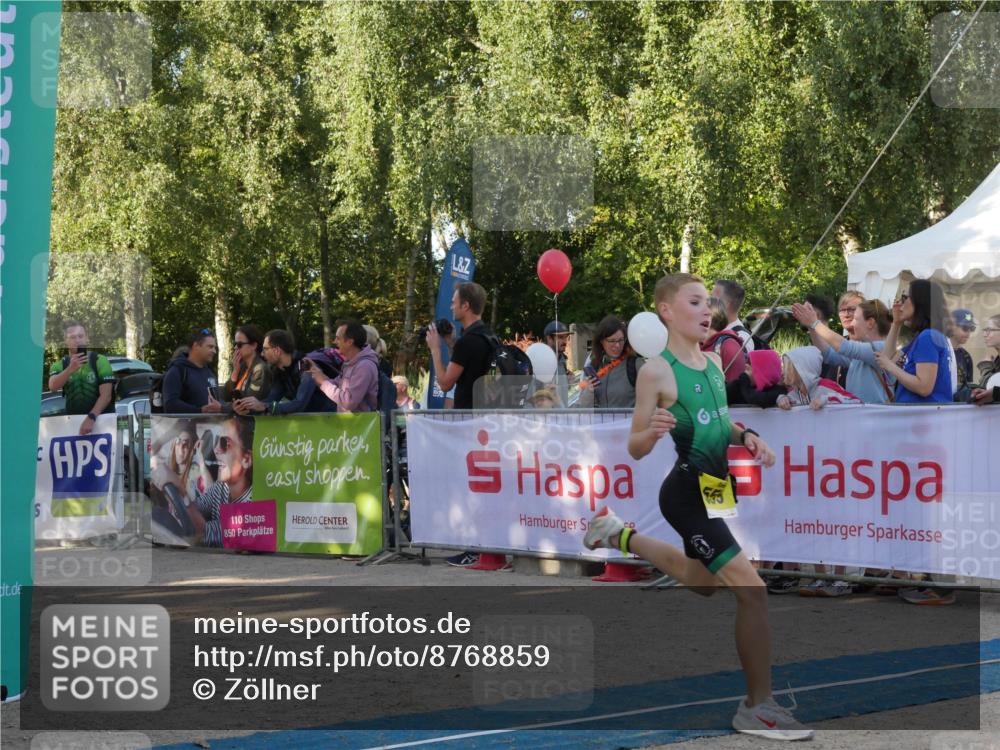 07.09.2025 - 19. Norderstedt Triathlon Zöllner http://msf.ph/oto/8768859 07.09.2025 09:48:21 Ziel 559, 576, 614 meine-sportfotos.de