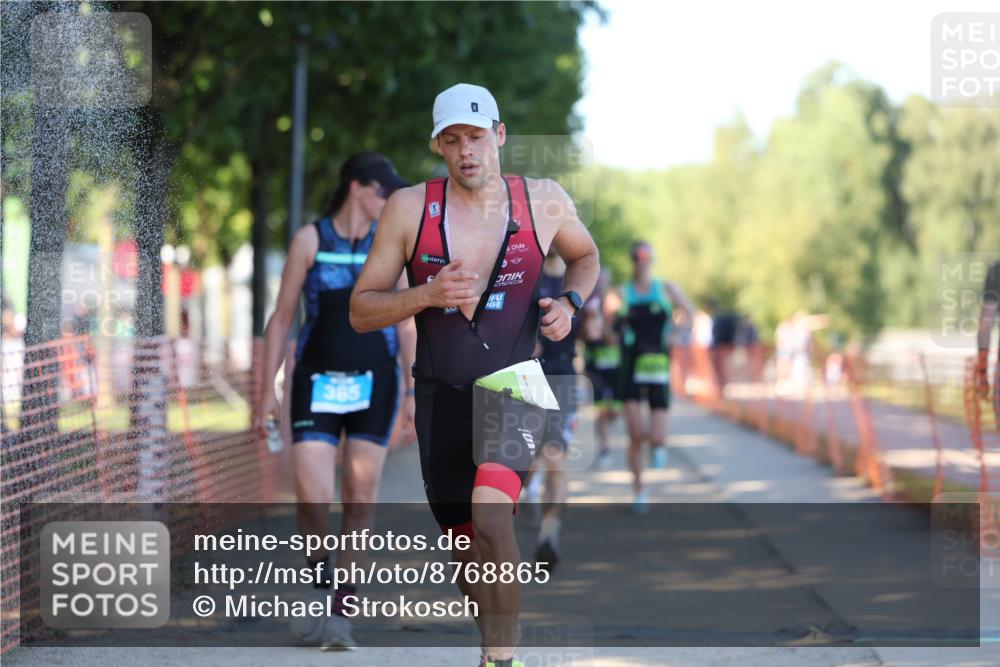 07.09.2025 - 19. Norderstedt Triathlon Michael Strokosch http://msf.ph/oto/8768865 07.09.2025 16:21:38 Laufen 365, 490, 504, 522, 541, 1089, 1411 meine-sportfotos.de