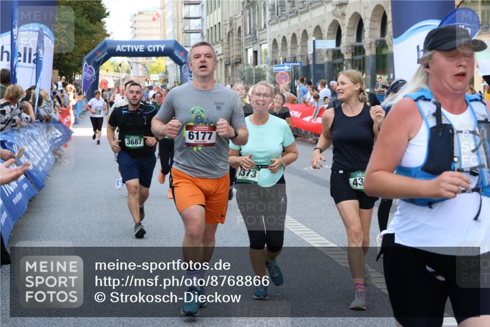 07.09.2025 - BARMER Alsterlauf Strokosch-Dieckow http://msf.ph/oto/8768866 07.09.2025 10:10:47 Ziel 2057, 2754, 2860, 3094, 3164, 3350, 3791, 4127, 4418, 4515, 5201, 5544, 5673, 5674, 5808, 6191, 8330, 8331, 8340, 8356, 8404 meine-sportfotos.de